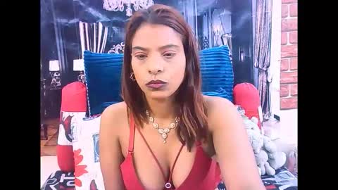 Snapshot of indiansexyass4u2luv chatting on 05.19.26 indiansexyass4u2luv online show from 05.19.26