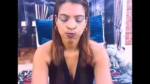 Snapshot of indiansexyass4u2luv chatting on 05.21.26 indiansexyass4u2luv online show from 05.21.26