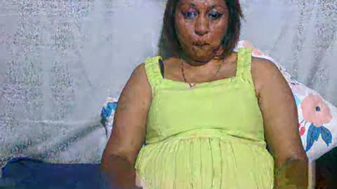 Snapshot of indiansexymilf chatting on 06.01.26 candice online show from 06.01.26