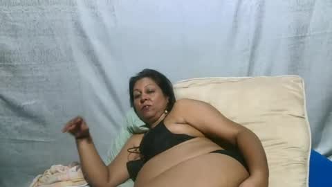 Snapshot of indiansexymilf chatting on 07.14.26 candice online show from 07.14.26