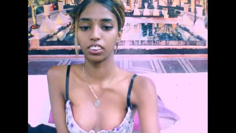 indiansexyslender4u2luv online show from 01.12.25