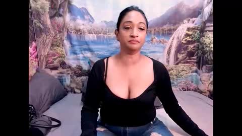 Shreya online show from 11.14.25