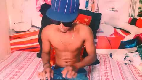 Snapshot of indianthuggin chatting on 12.02.25 BabyFace online show from 12.02.25