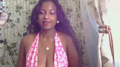 Snapshot of indiantina01 chatting on 01.28.25 tina online show from 01.28.25