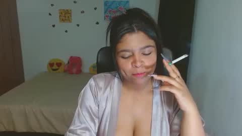 Aleja vallejo online show from 11.28.25