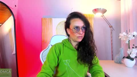 Indigo Wild  online show from 02.01.26