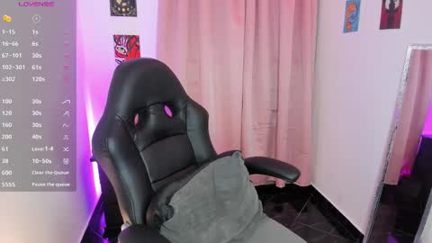 Snapshot of indra_cam chatting on 09.21.25 Diana online show from 09.21.25