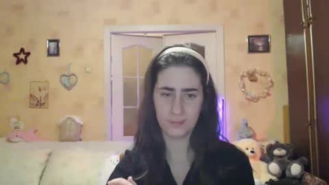 Snapshot of inelika chatting on 10.14.25 Inna  online show from 10.14.25