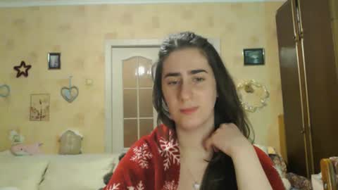 Snapshot of inelika chatting on 10.27.25 Inna  online show from 10.27.25