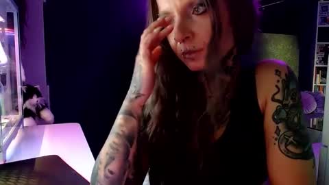 InesDesire online show from 12.31.24