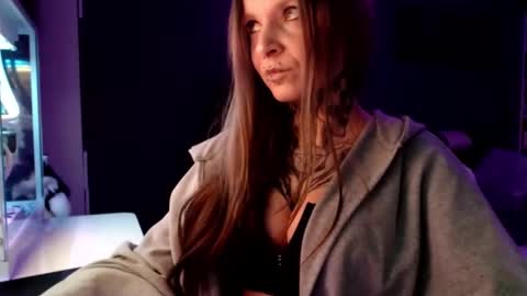 InesDesire online show from 01.06.25