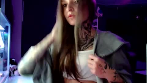 InesDesire online show from 01.15.25