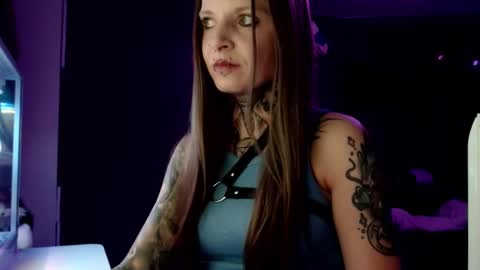 InesDesire online show from 01.21.25