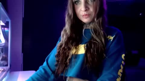 InesDesire online show from 01.28.25