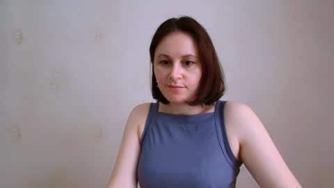Snapshot of inessa_beauty chatting on 05.23.26 Inessa online show from 05.23.26