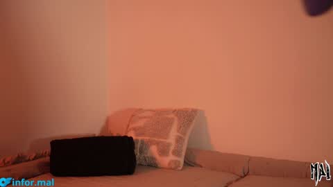 Snapshot of informal_ chatting on 09.19.25 MAL ---  online show from 09.19.25