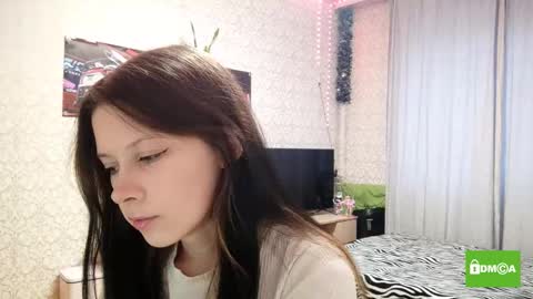 Snapshot of ingeborgalexanian chatting on 10.17.25 Emma online show from 10.17.25