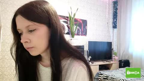 Snapshot of ingeborgalexanian chatting on 10.18.25 Emma online show from 10.18.25
