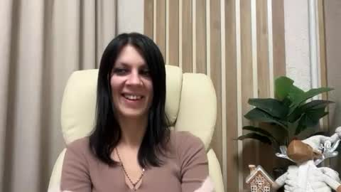 Snapshot of injaathome chatting on 01.15.26 InjaAtHome online show from 01.15.26