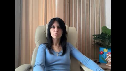 Snapshot of injaathome chatting on 05.19.26 InjaAtHome online show from 05.19.26