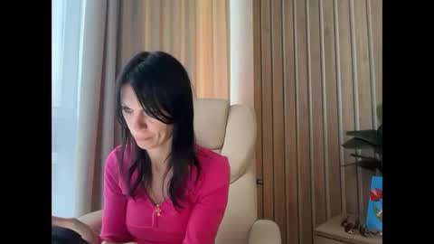Snapshot of injaathome chatting on 05.31.26 InjaAtHome online show from 05.31.26