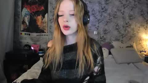 Snapshot of inma_lewdness chatting on 09.17.25 Grace online show from 09.17.25