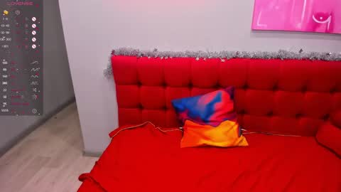 Snapshot of innalovely chatting on 01.05.25 Inna online show from 01.05.25