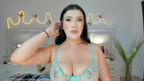 Snapshot of innavolkova chatting on 05.20.26 innavolkova online show from 05.20.26