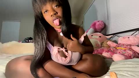 Lola online show from 01.06.26