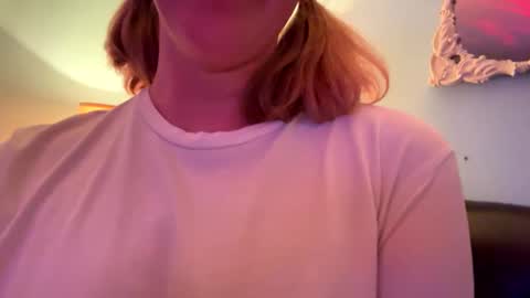 Snapshot of innocentisla chatting on 01.12.25 innocentisla online show from 01.12.25