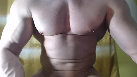 Snapshot of insanephisique chatting on 01.08.25 insanephisique online show from 01.08.25