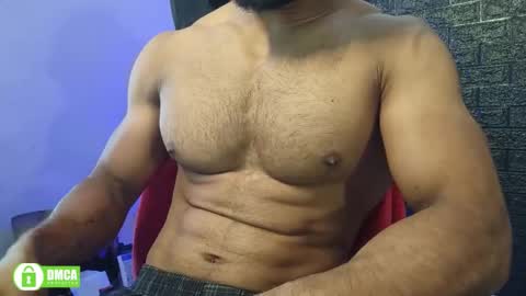 Snapshot of insanestud_miles chatting on 11.25.25 Miles online show from 11.25.25