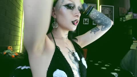 Snapshot of insania_999 chatting on 12.13.24   SANIA  online show from 12.13.24