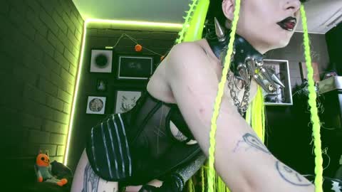 Snapshot of insania_999 chatting on 12.18.24   SANIA  online show from 12.18.24