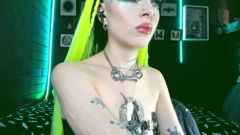 Snapshot of insania_999 chatting on 12.20.24   SANIA  online show from 12.20.24