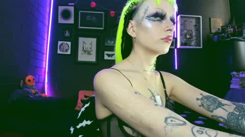 Snapshot of insania_999 chatting on 12.26.24   SANIA  online show from 12.26.24