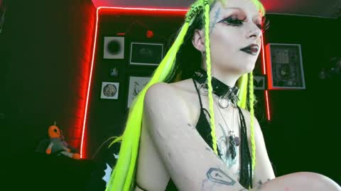 Snapshot of insania_999 chatting on 01.14.25   SANIA  online show from 01.14.25