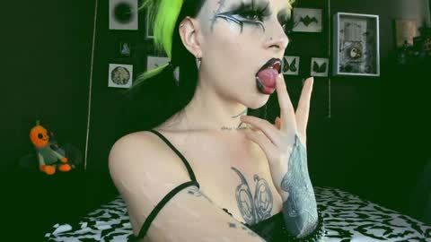 Snapshot of insania_999 chatting on 01.15.25   SANIA  online show from 01.15.25