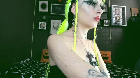 Snapshot of insania_999 chatting on 01.17.25   SANIA  online show from 01.17.25