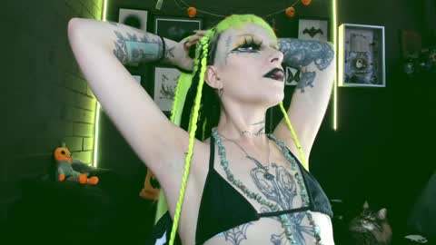 Snapshot of insania_999 chatting on 01.22.25   SANIA  online show from 01.22.25