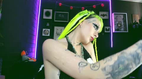 Snapshot of insania_999 chatting on 01.30.25   SANIA  online show from 01.30.25