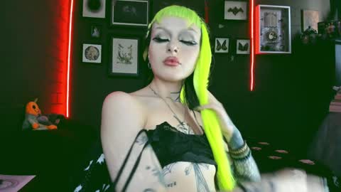 Snapshot of insania_999 chatting on 02.03.25   SANIA  online show from 02.03.25