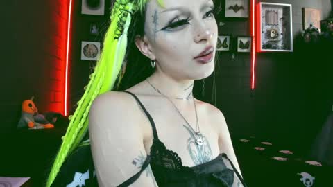 Snapshot of insania_999 chatting on 02.03.25   SANIA  online show from 02.03.25