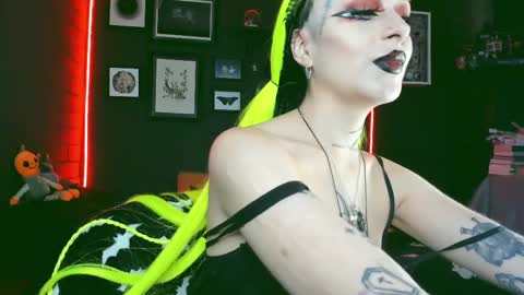 Snapshot of insania_999 chatting on 03.04.25   SANIA  online show from 03.04.25