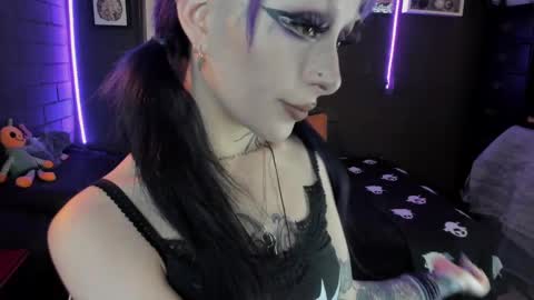 Snapshot of insania_999 chatting on 09.18.25   SANIA  online show from 09.18.25