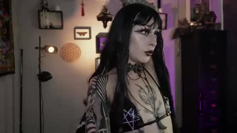 Snapshot of insania_999 chatting on 06.18.26 SANIA online show from 06.18.26