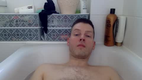 Snapshot of interestedhun chatting on 01.09.25 InterestedHun online show from 01.09.25