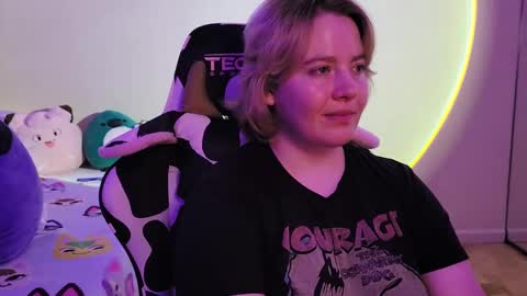 Faye online show from 12.29.24