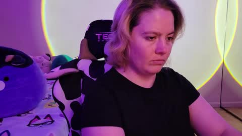 Faye online show from 02.04.25