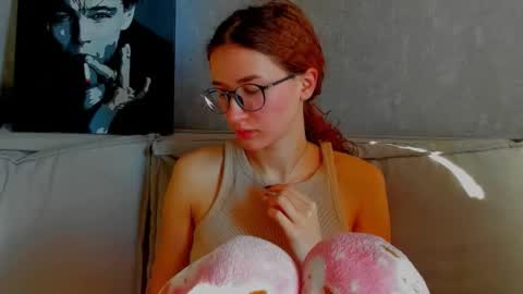 Snapshot of internetsexplorer chatting on 03.22.26 Bernadette Join online show from 03.22.26